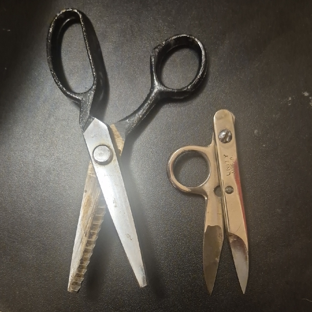 Vintage From 50's-70's..Pinking Scissors With Bonus Thread Buster Scissors